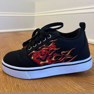 Heelys shoes. Kids size 1. Very good used condition